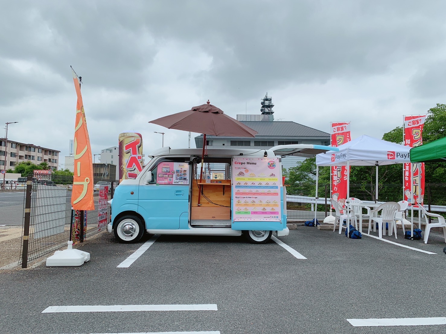 ソフトバンク新大宮にクレープのキッチンカーで出店